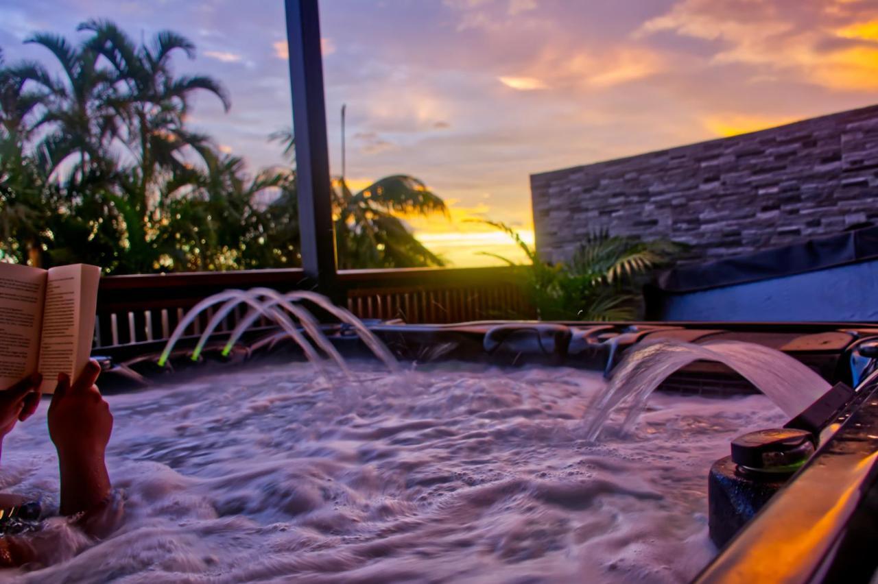 Ka Hema - Maison Entiere Avec Jacuzzi Et Vue Sur Mer Saint-Joseph Esterno foto